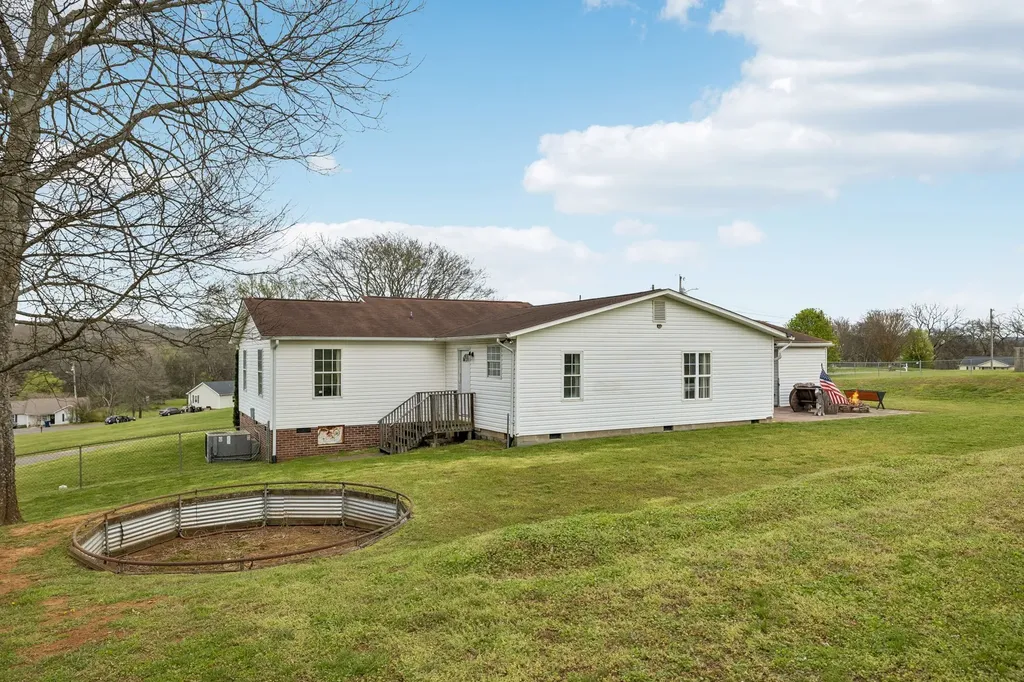 107 Christina Drive Columbia TN 38401