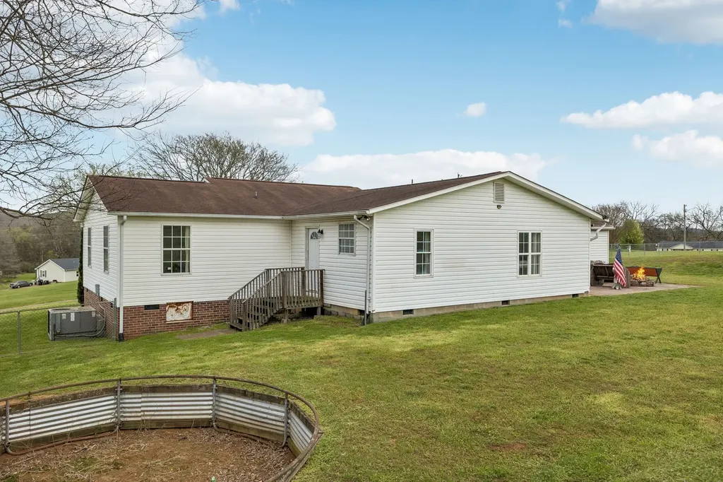 107 Christina Drive Columbia TN 38401