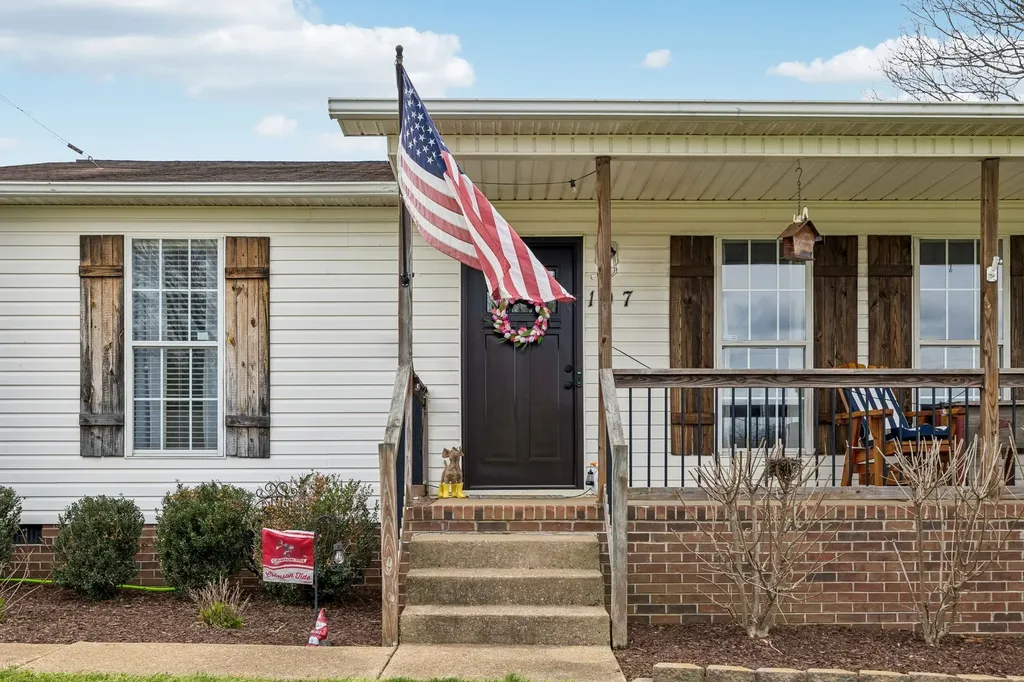 107 Christina Drive Columbia TN 38401