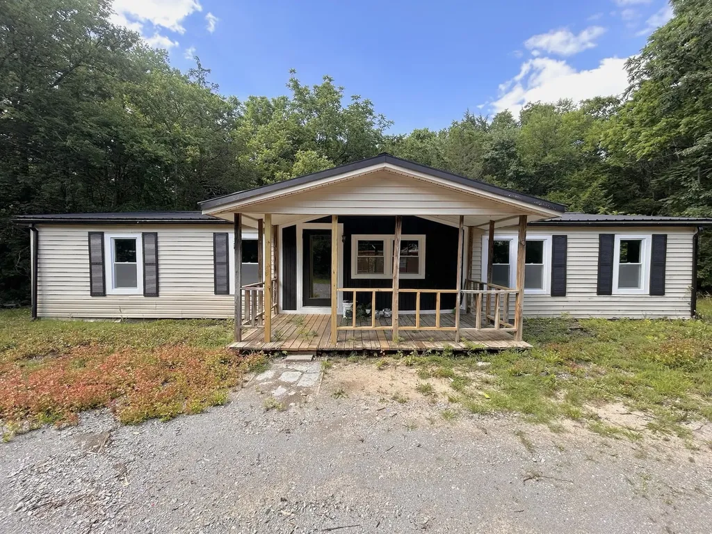 415 Old Statesville Road Watertown TN 37184