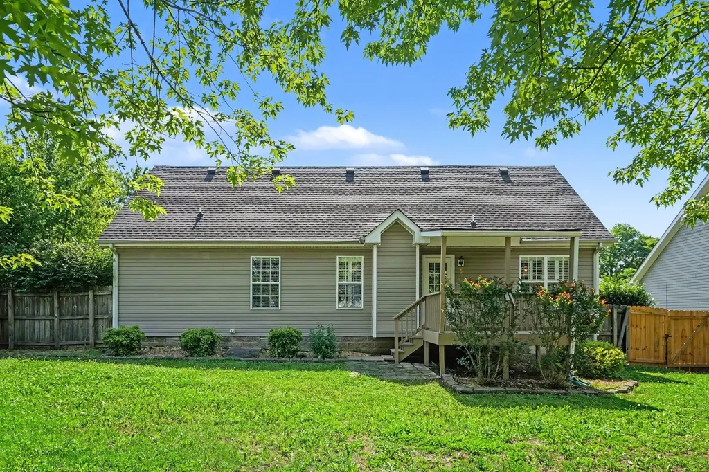 3660 Kendra Ct, S Clarksville TN 37040