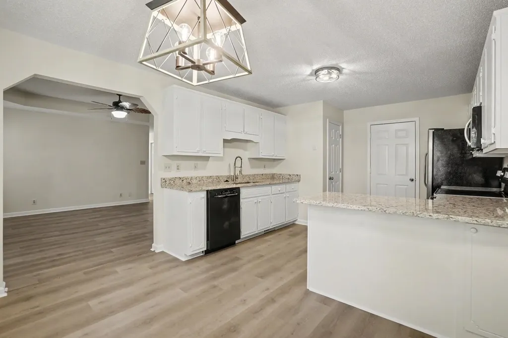 3660 Kendra Ct, S Clarksville TN 37040
