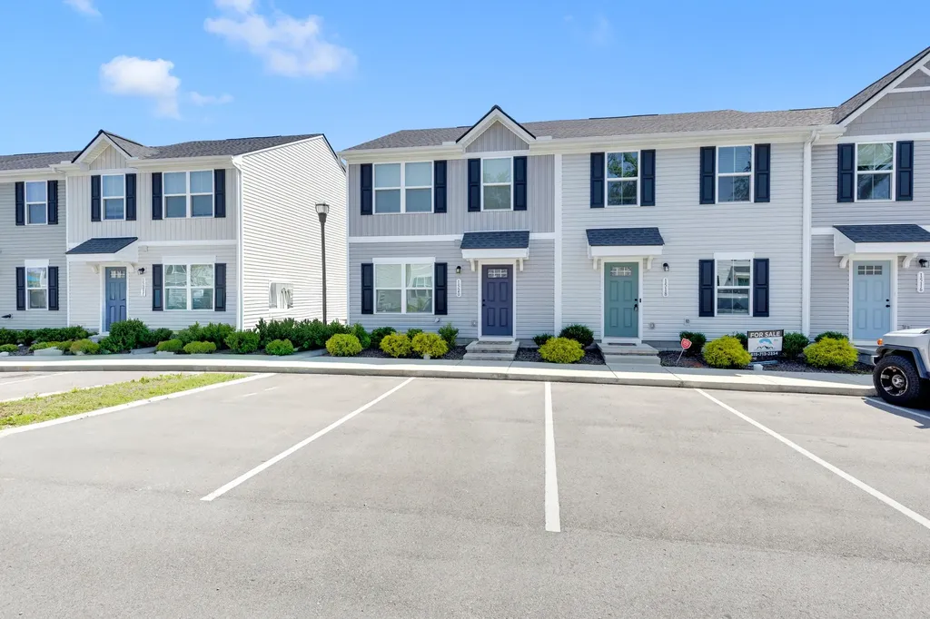 1520 Smoketree Road Antioch TN 37013