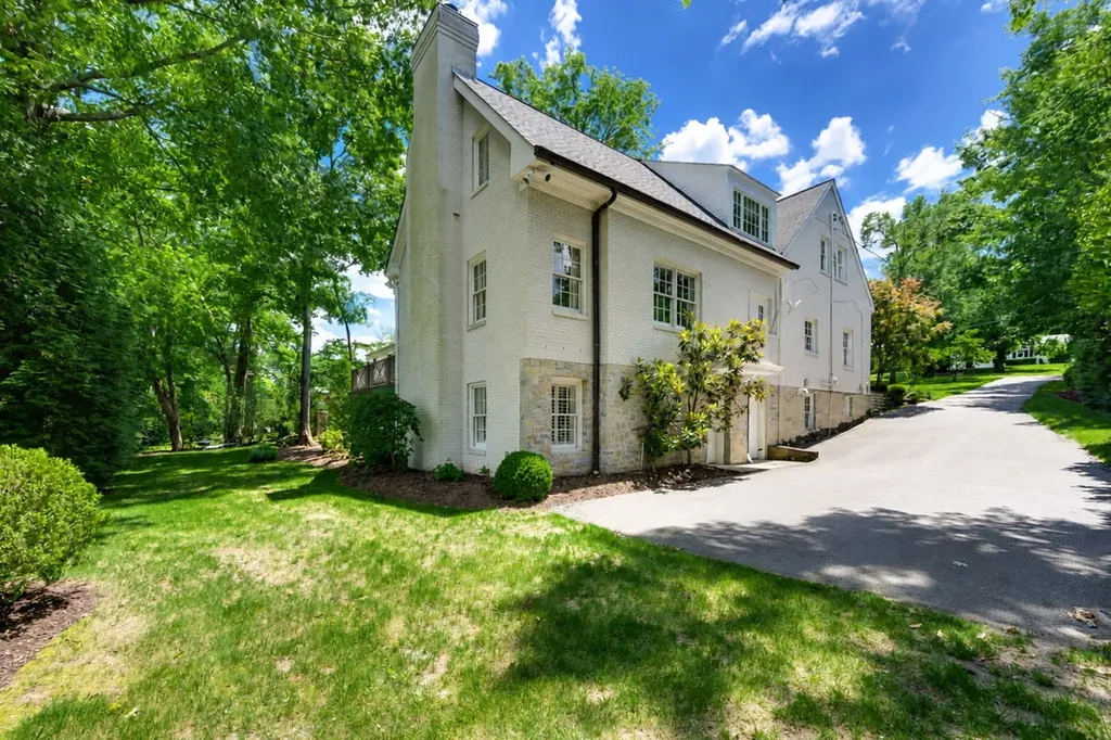 4324 Signal Hill Drive Nashville TN 37205