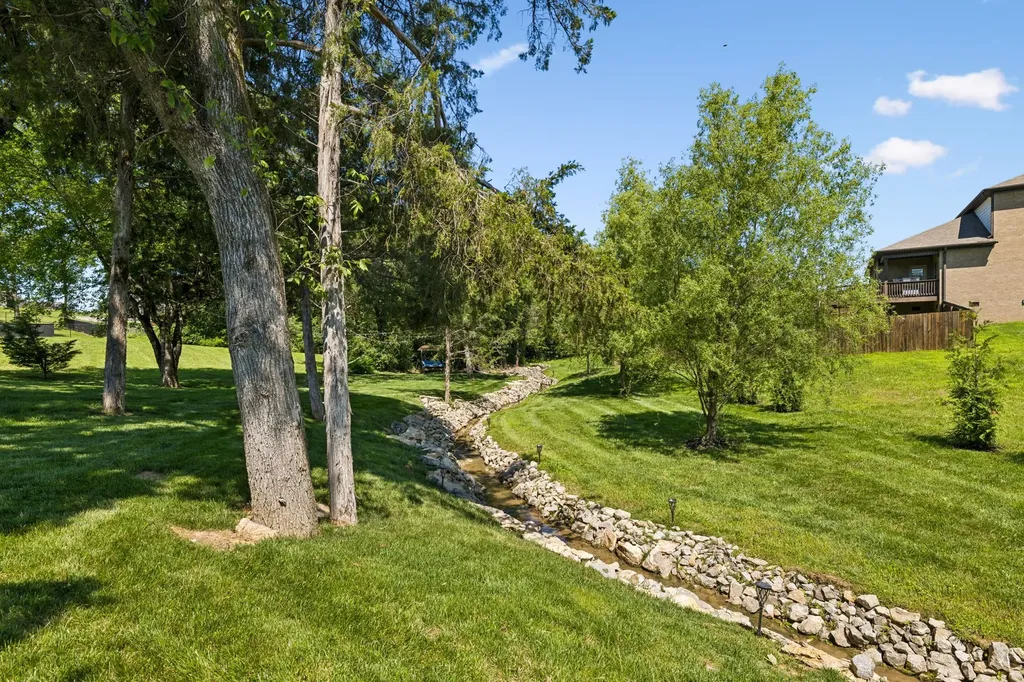 5153 Vinnie Dell Drive Chapel Hill TN 37034