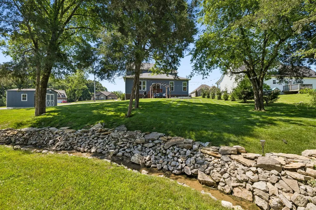 5153 Vinnie Dell Drive Chapel Hill TN 37034