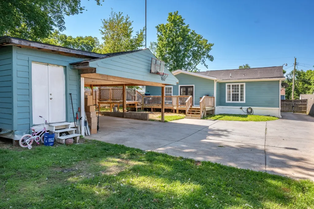 925 Chickasaw Avenue Nashville TN 37207