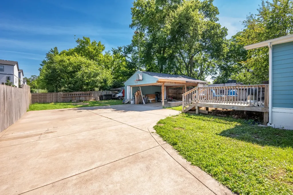 925 Chickasaw Avenue Nashville TN 37207