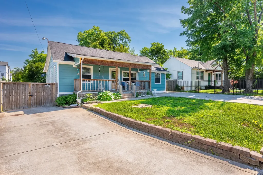 925 Chickasaw Avenue Nashville TN 37207