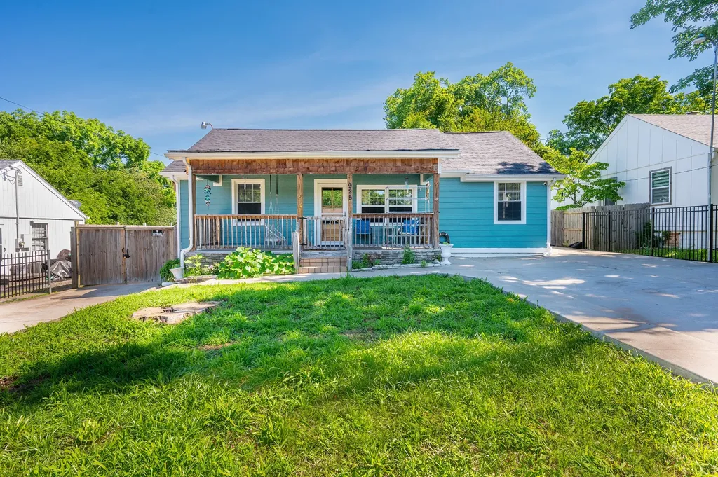 925 Chickasaw Avenue Nashville TN 37207