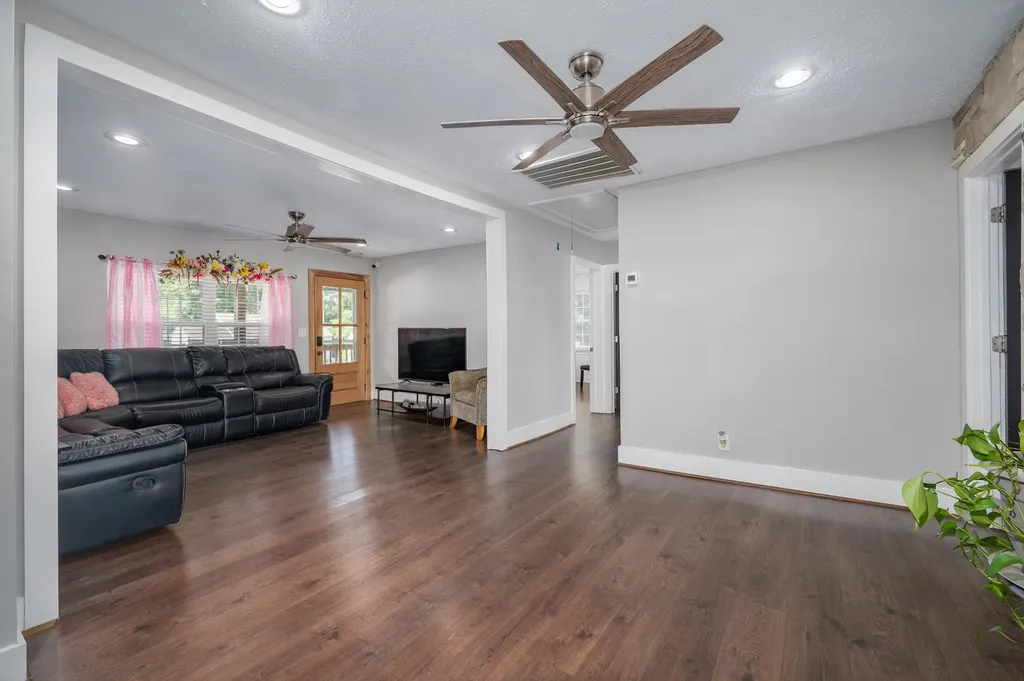 925 Chickasaw Avenue Nashville TN 37207