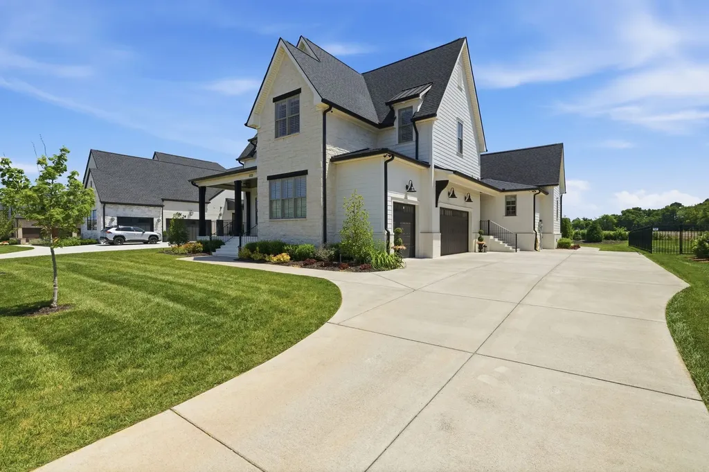 1733 Rigsby Avenue Murfreesboro TN 37129