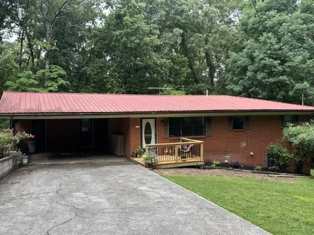 Cleveland TN, 1960 Peach Orchard Hill Road NE
