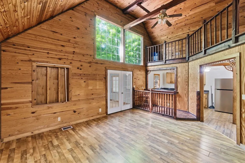 166 Outback Road Lobelville TN 37097