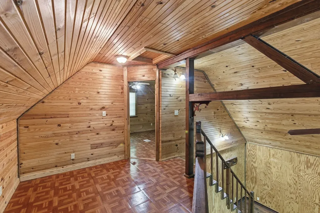 166 Outback Road Lobelville TN 37097