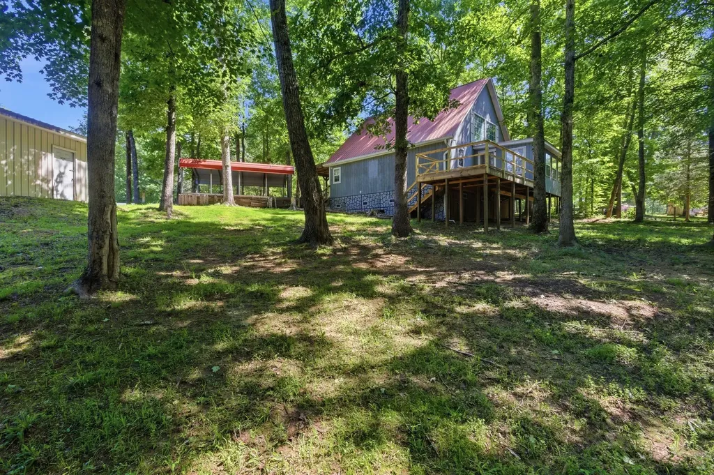 166 Outback Road Lobelville TN 37097