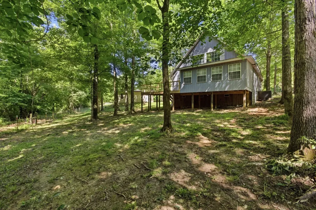 166 Outback Road Lobelville TN 37097