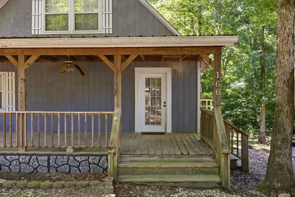 166 Outback Road Lobelville TN 37097