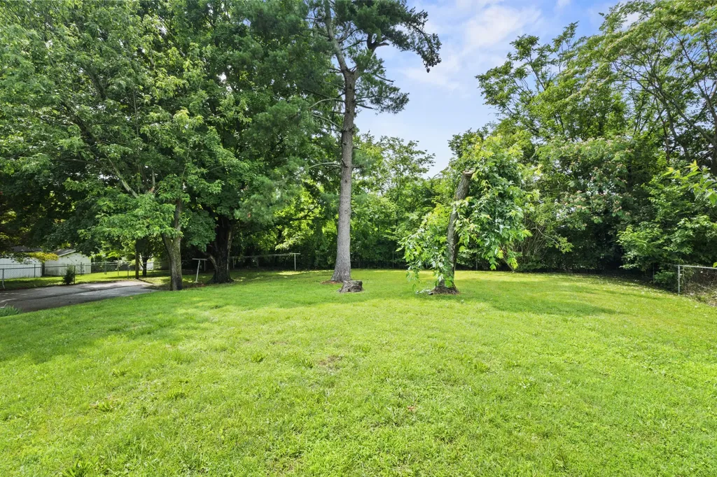 401 Glenpark Drive Nashville TN 37217