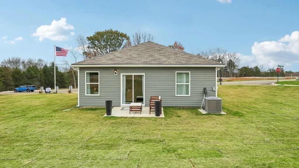 1324 Preakness Lane Lewisburg TN 37091