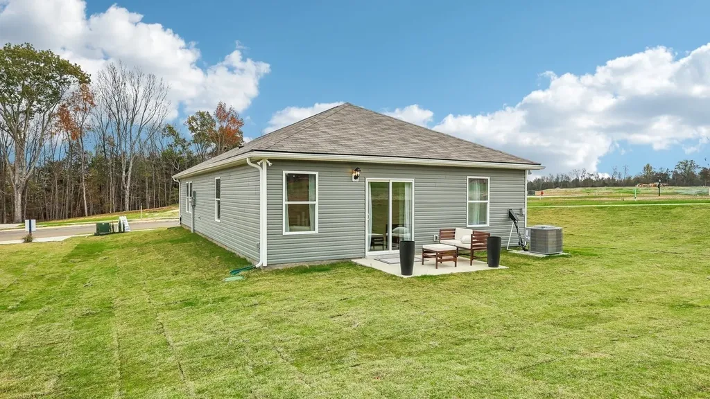 1324 Preakness Lane Lewisburg TN 37091