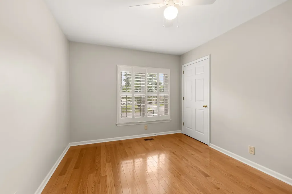 5448 Reagan Run Antioch TN 37013