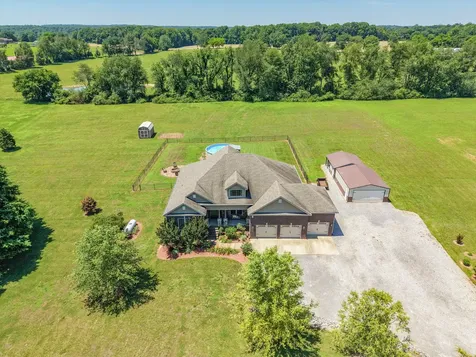 6734 Burgess Gower Road Cedar Hill TN 37032