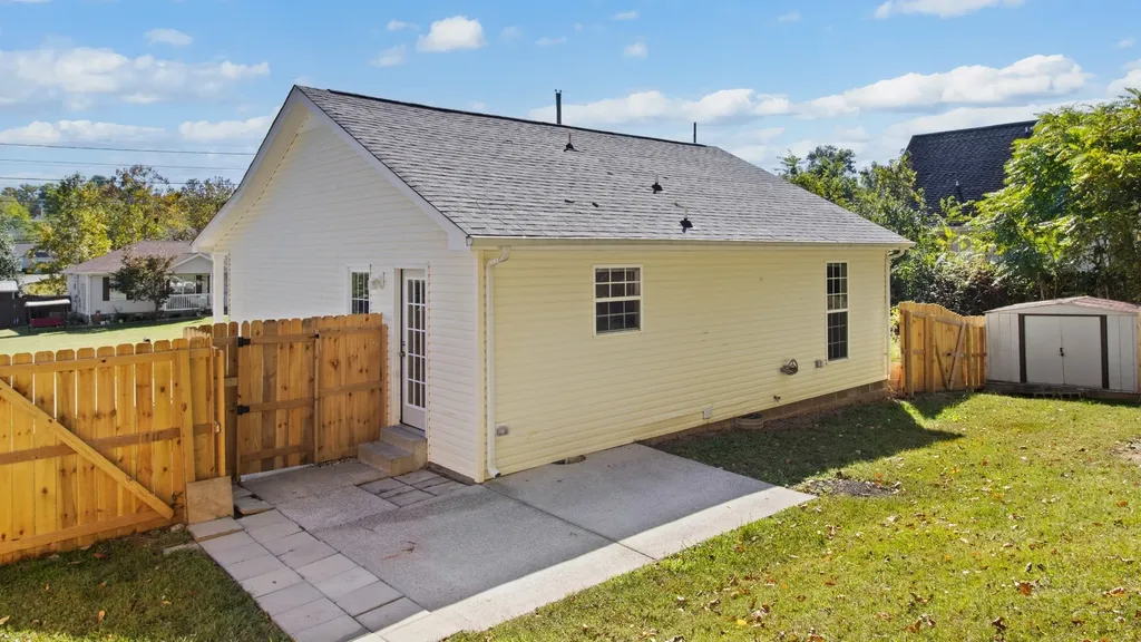 2766 Applemill Court Clarksville TN 37040