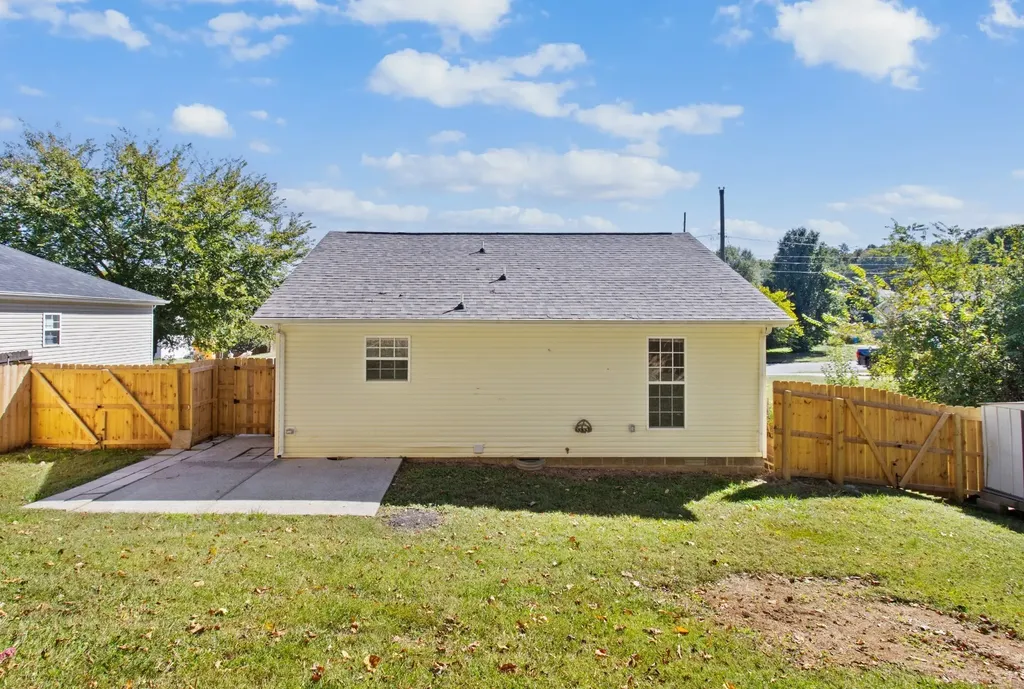 2766 Applemill Court Clarksville TN 37040