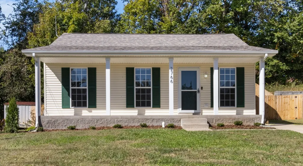 2766 Applemill Court Clarksville TN 37040