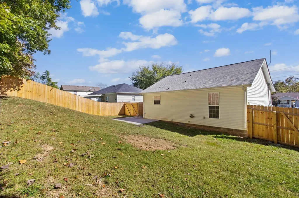 2766 Applemill Court Clarksville TN 37040