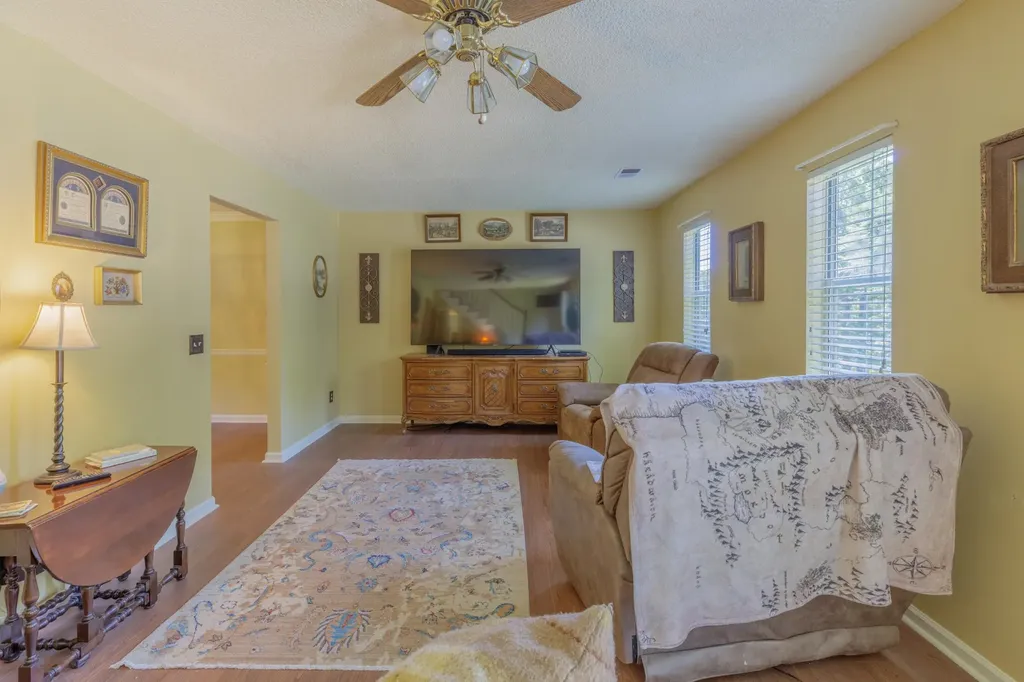 9328 Branford Drive Soddy Daisy TN 37379