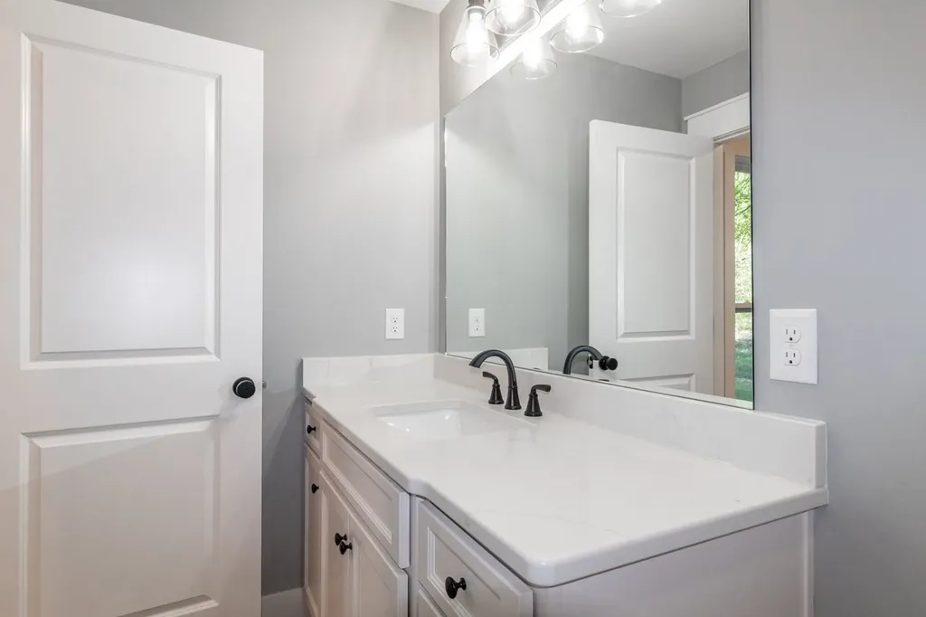 1181 Hilltop Drive Pulaski TN 38478