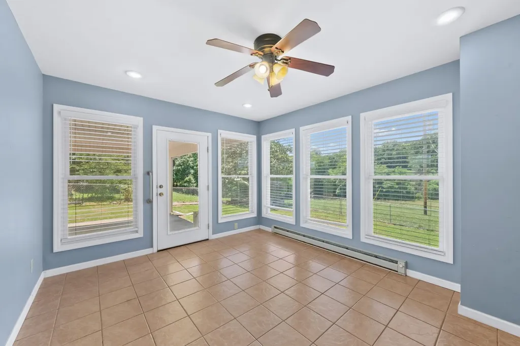 1826 Newcut Road Columbia TN 38401