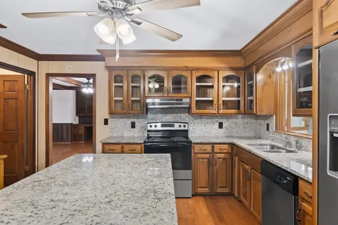1826 Newcut Road Columbia TN 38401