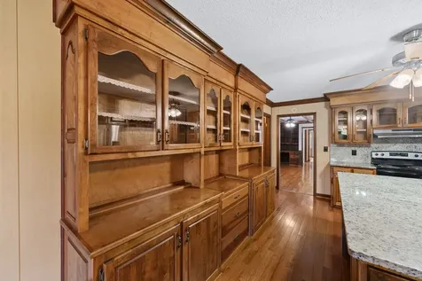 1826 Newcut Road Columbia TN 38401