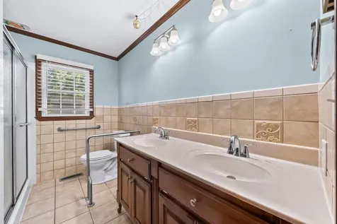 1826 Newcut Road Columbia TN 38401