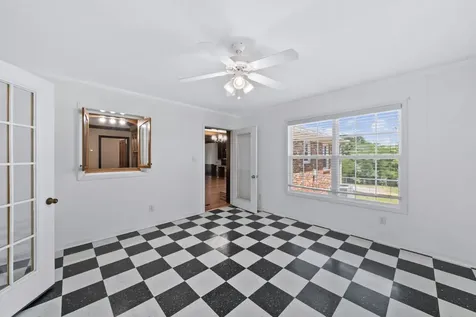 1826 Newcut Road Columbia TN 38401
