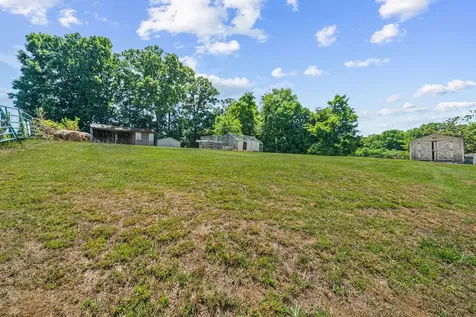 1826 Newcut Road Columbia TN 38401