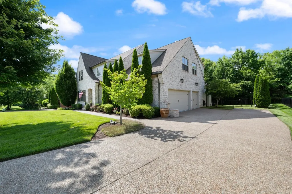 4088 Kings Camp Pass Arrington TN 37014
