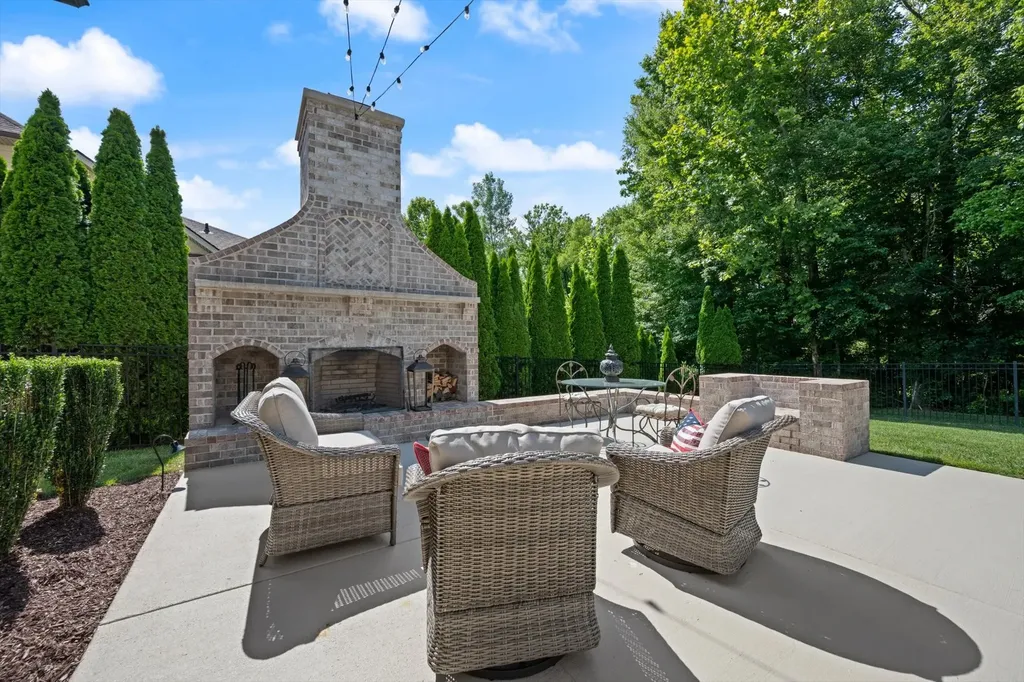 4088 Kings Camp Pass Arrington TN 37014