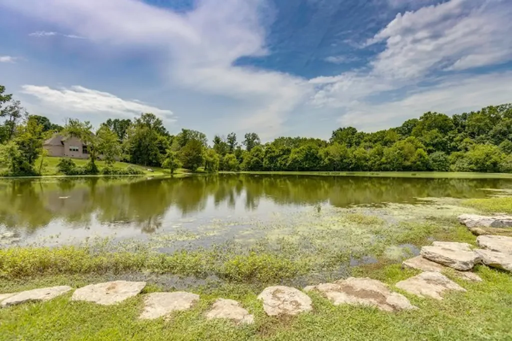 4088 Kings Camp Pass Arrington TN 37014