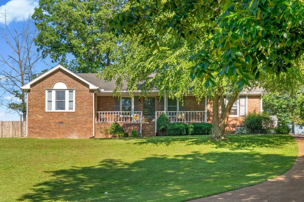 4003 S Windsor Court Springfield TN 37172