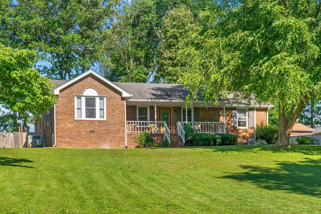 4003 S Windsor Court Springfield TN 37172