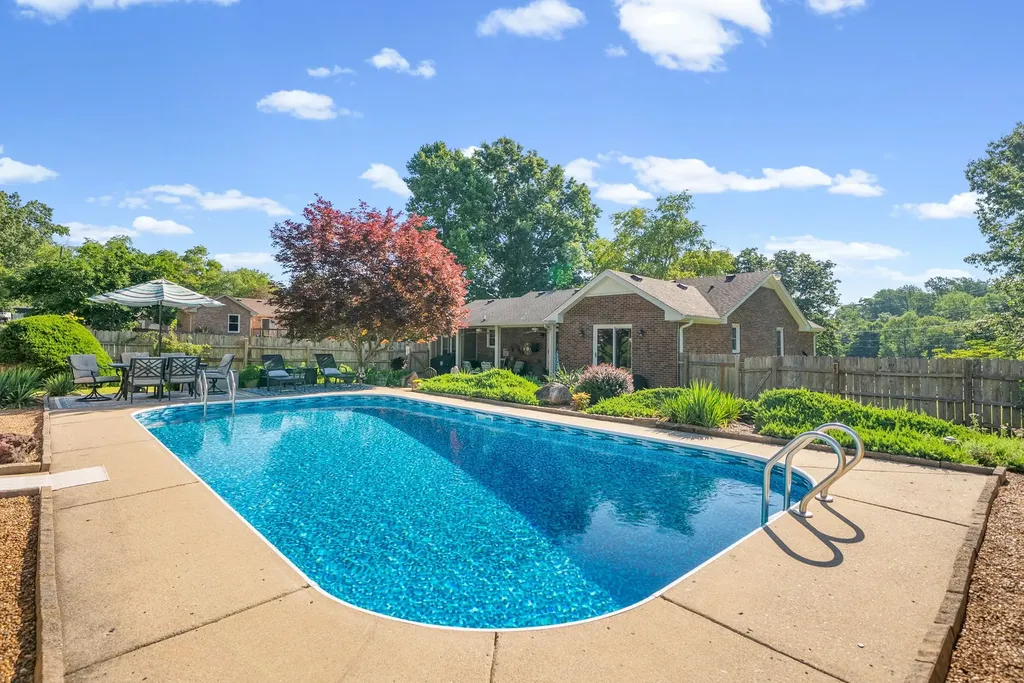 4003 S Windsor Court Springfield TN 37172
