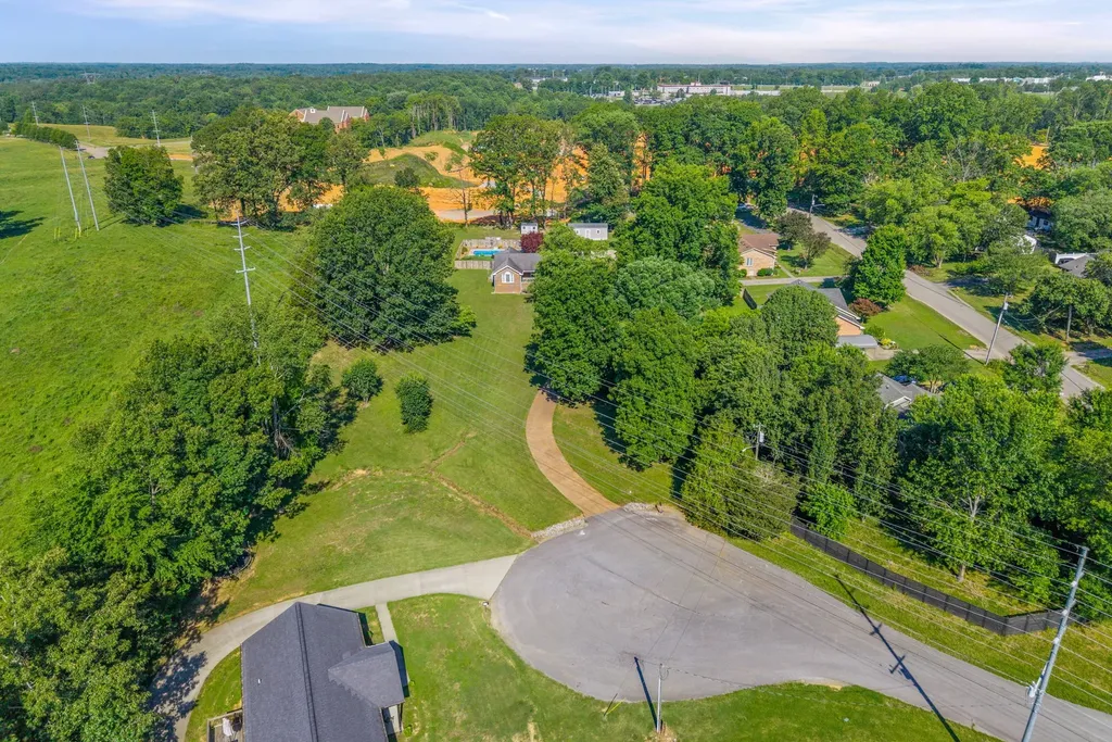 4003 S Windsor Court Springfield TN 37172