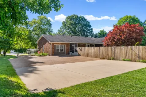 4003 S Windsor Court Springfield TN 37172