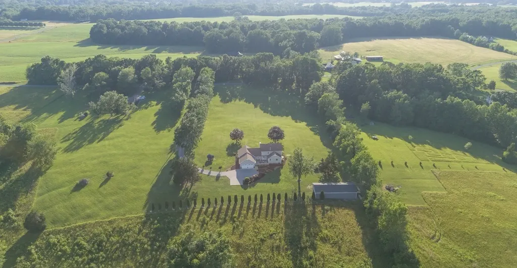 122 Trivett Drive Portland TN 37148