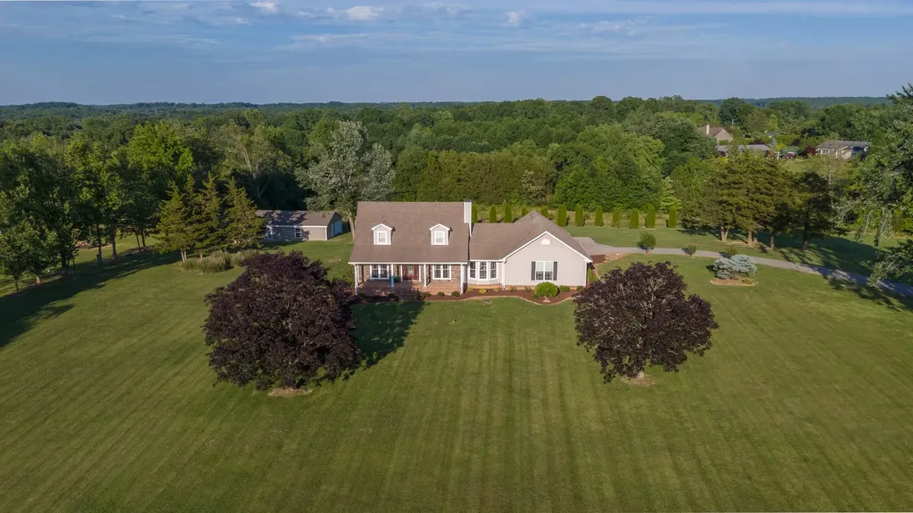 122 Trivett Drive Portland TN 37148