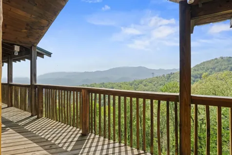 1219 Ski View Drive Gatlinburg TN 37738